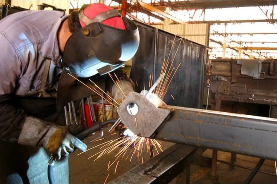 Provincias cuestionan la ausencia de una política sectorial y piden consensos