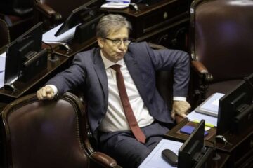 Senador radical asegura que hay apoyo suficiente para desestimar el veto de Javier Milei a la ley de reparto de los ATN