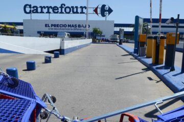 Carrefour encarga a Deutsche Bank valoración de activos y busca socio o comprador para su negocio en Argentina