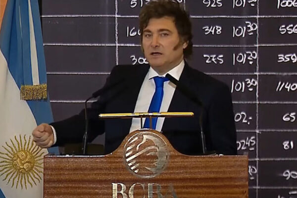 En guerra con el Congreso y los gobernadores, Milei apela al veto para sostener el ajuste