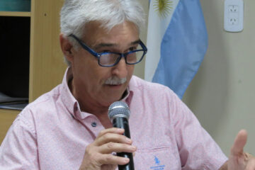 Intendente planteó que la única forma para que los jubilados cobren más es “si se mueren muchos”