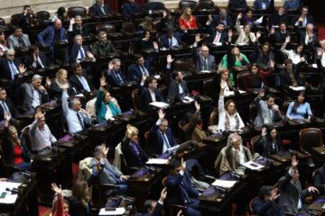 La oposición posterga la sesión en Diputados y busca una señal de los gobernadores  