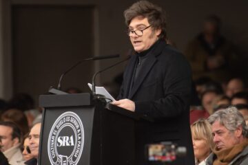 Gobierno mejora valor del dólar al campo con baja de retenciones, sin necesidad de devaluación ni gran impacto fiscal