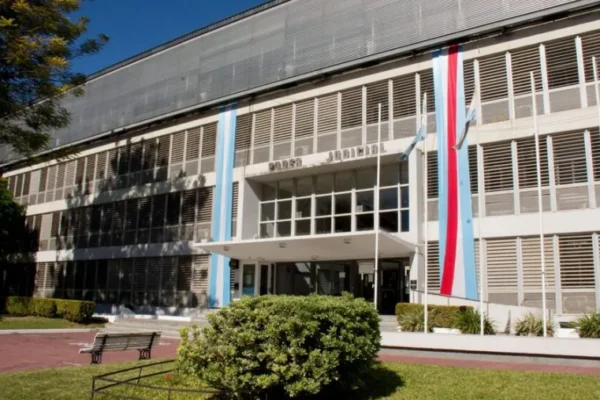 Nuevo juicio por jurados arranca en Paraná con importantes implicaciones legales y sociales.