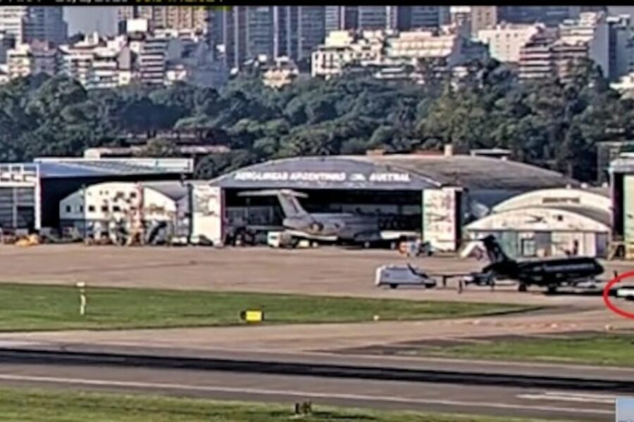 Javier Milei defiende las valijas: “No hay irregularidades, es un vuelto por las reformas” y critica la acusación.