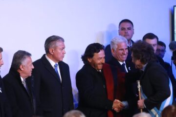 Milei regresa a Tucumán un año después del Pacto de Mayo, con apoyo limitado de gobernadores para la vigilia del 9 de julio