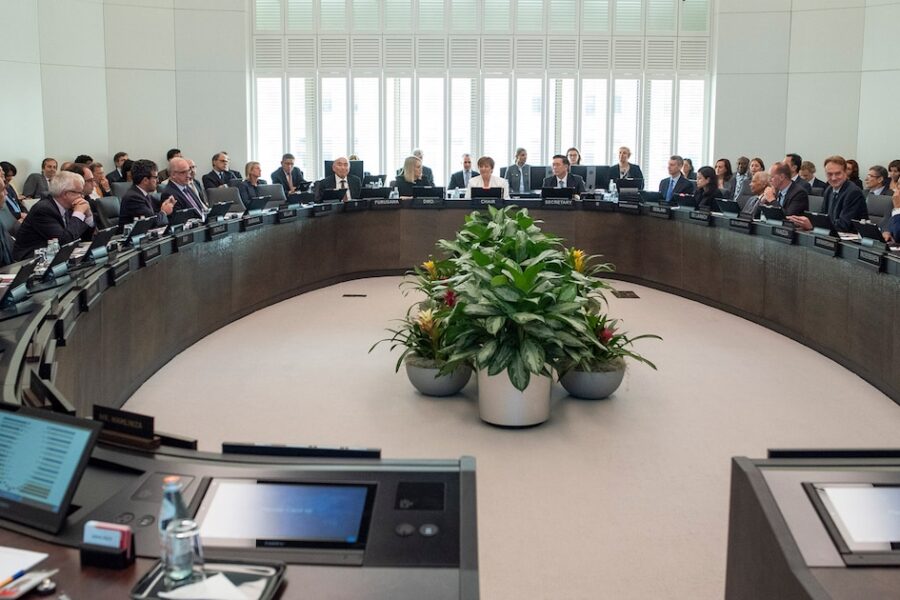 El FMI evalúa el programa argentino y una posible aprobación del desembolso de USD 2.000 millones la próxima semana