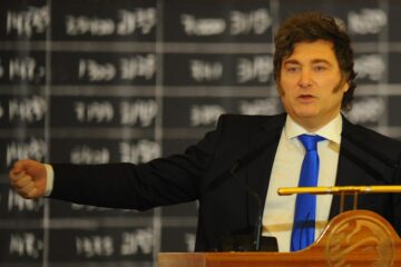 El dilema de Milei: abrió canales para negociar los vetos, pero la oposición exige concesiones electorales