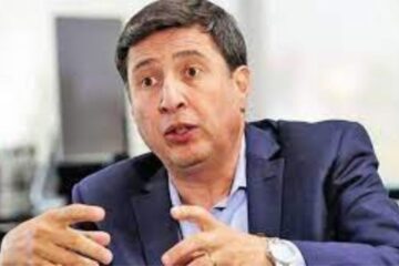 Arroyo advierte sobre el endeudamiento familiar: “Cada uno se las arregla como puede”