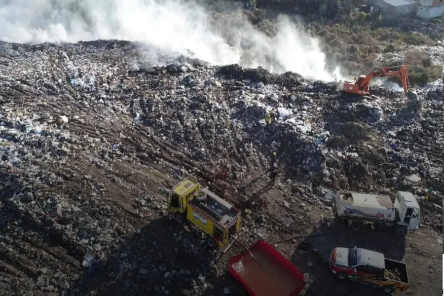 Denuncian al intendente de Colón por el incendio en el basural