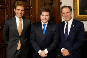 Javier Milei se encuentra con el fundador de UALA y el historiador británico que lo destaca positivamente