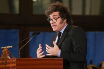 Milei impulsa el desmantelamiento de políticas de género al eliminar dos programas esenciales contra la violencia