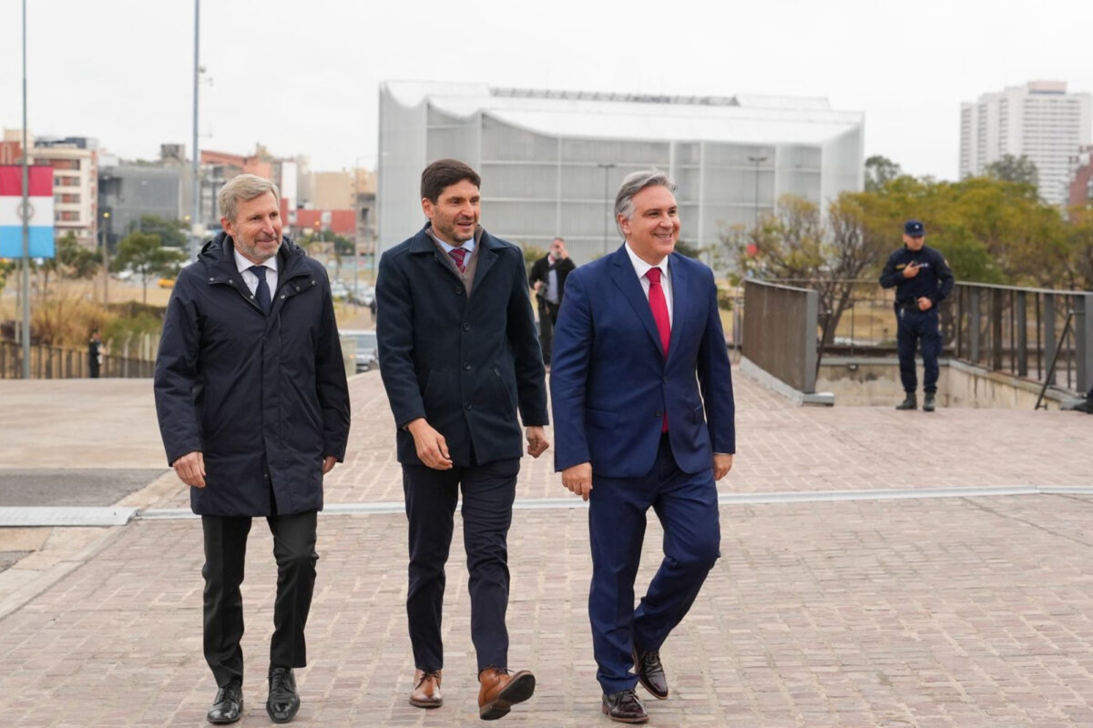 Contrapunto por la baja de las retenciones al campo en una cumbre en Córdoba entre Llaryora, Frigerio y Pullaro