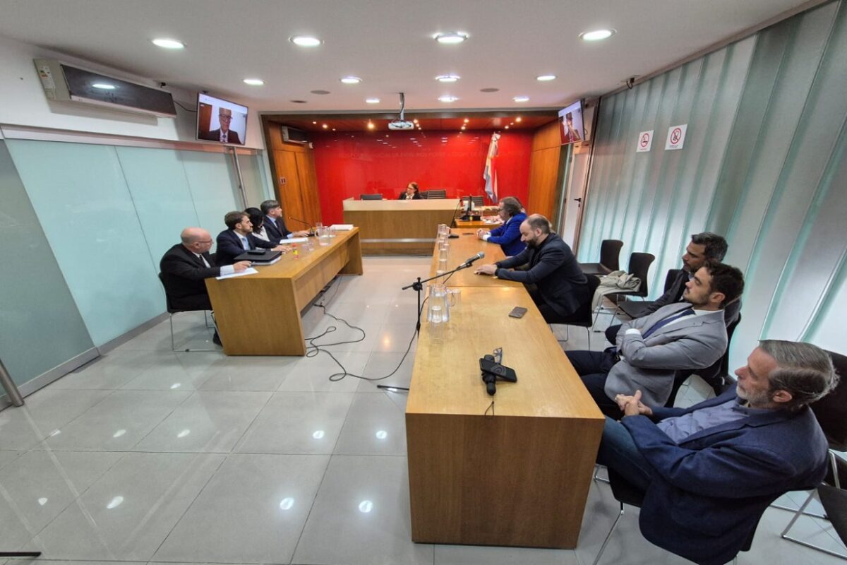 Dilatan la elevación a juicio en la causa contratos por las apelaciones presentadas por los abogados defensores