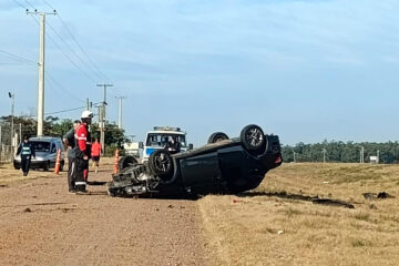 Accidente en la RN14: volcadura de un Corolla con dos brasileños a bordo