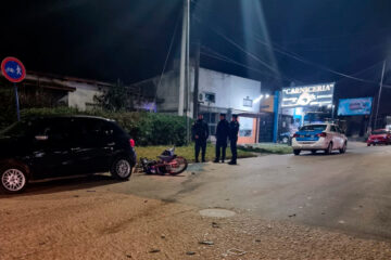 Motociclista es chocado y el conductor se fuga, pero luego se entrega a la Policía