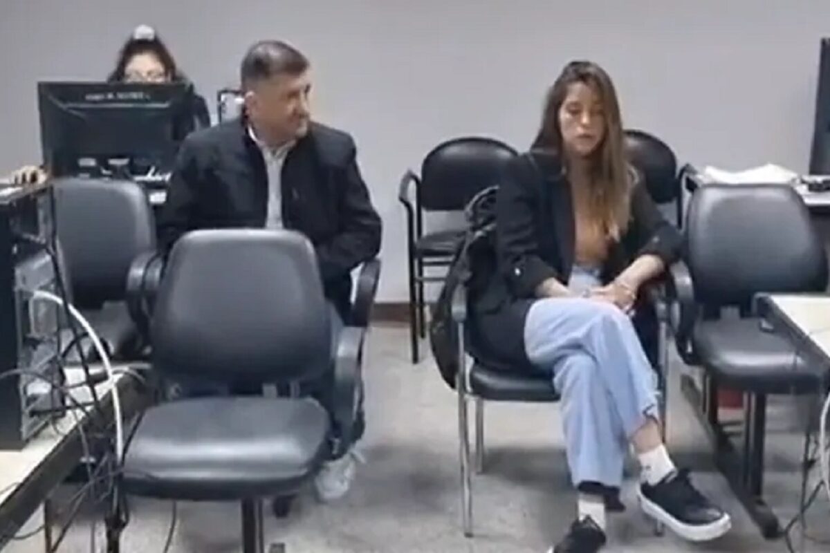 Kueider afrontará juicio oral en Paraguay por tentativa de contrabando y otros cargos relacionados.