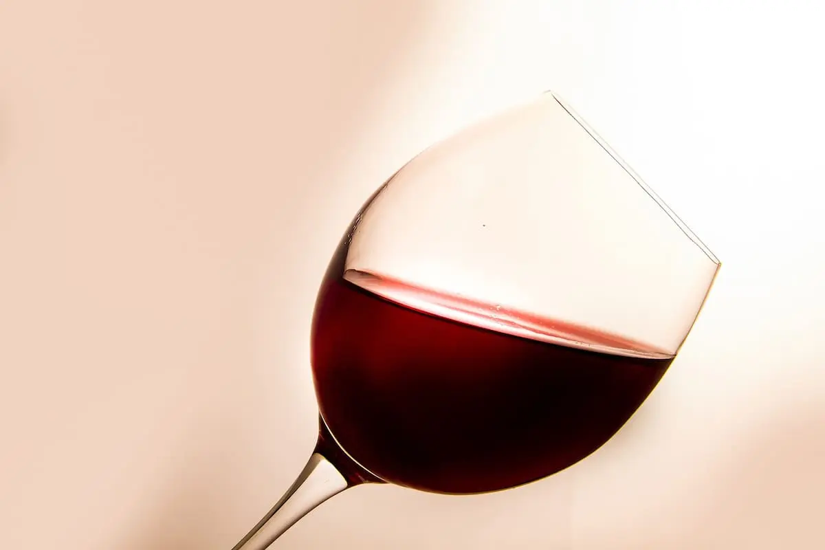 Vino importado regresa con fuerza a China, marcando una importante reactivación estructural en el mercado.