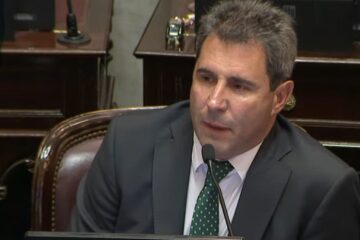 Sergio Uñac solicita que los fondos nacionales se distribuyan entre los municipios de la provincia