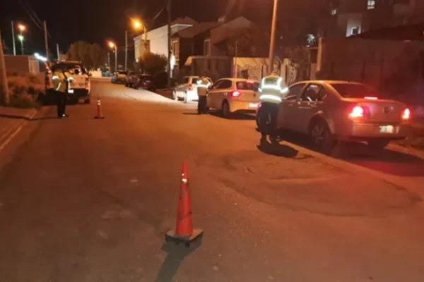 Conductor bajo influencia de alcohol atropella a inspectora durante un control de tránsito