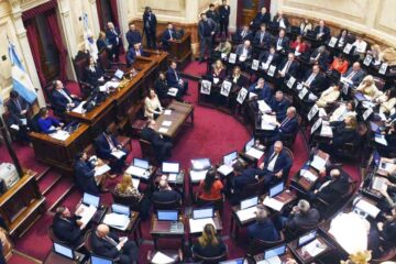 Congreso aprueba nuevas paritarias y dieta de senadores supera los $10 millones en bruto