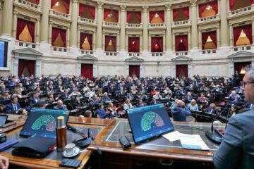 La oposición intensifica sus ataques a Javier Milei en la Cámara de Diputados