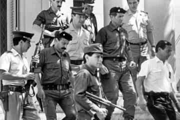 Menem y su relación con el Ejército: un análisis de su influencia y legado en la política nacional