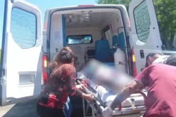 hombre sufre grave traumatismo craneal tras caída desde un techo