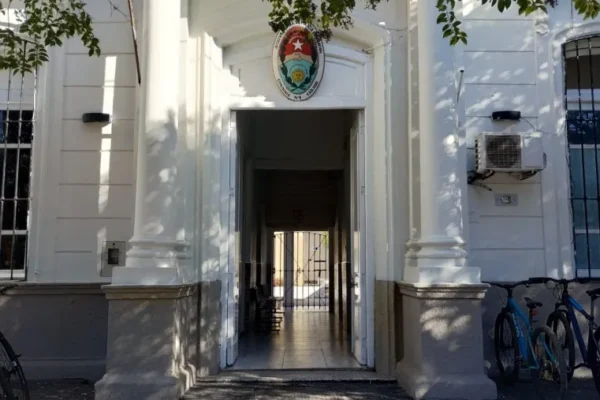 Hombre en estado crítico tras violenta pelea familiar en Chajarí