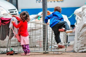 La realidad que viven las infancias: pobreza, desigualdad y ajuste en el acceso a la salud