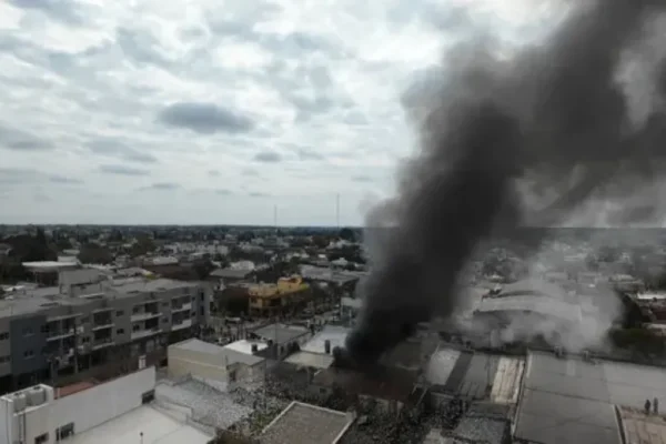 Incendio voraz en el centro de Chajarí provocado por una chispa