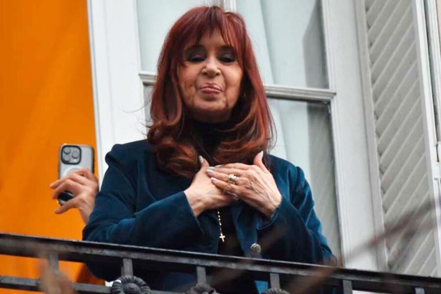 Cristina Kirchner seguirá los alegatos del juicio contra la banda de los copitos desde su hogar