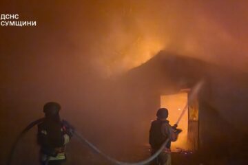 Rusia intensifica ataques con misiles y drones en zonas residenciales de la región de Sumy, Ucrania