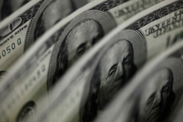 Dólar hoy: se mantiene en $1.310 en el Banco Nación y $1.320 en el mercado blue, con reservas en USD 41.907 millones