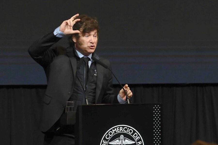 Gobierno anticipa 60 días de tasas altas y clima tenso; victoria en Buenos Aires podría mejorar la confianza de inversores