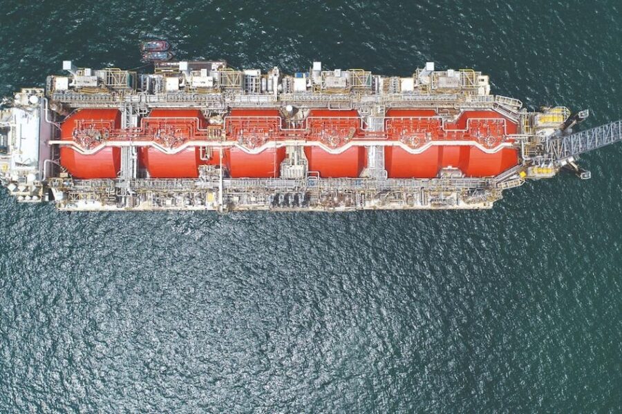 Vaca Muerta avanza: Argentina se prepara para exportar gas con nuevos barcos de GNL y proyectos de infraestructura a 2027