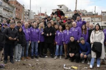 Las otras fotos de Milei en La Matanza, los números que inquietan a LLA y Carrió candidata