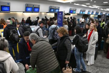 Gobierno y controladores aéreos logran acuerdo y suspenden medida de fuerza tras nueva reunión de conciliación