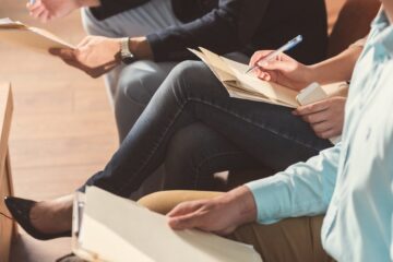 El mercado laboral se polariza: crecen oportunidades en tecnología y servicios, mientras caen empleo en industria y consumo