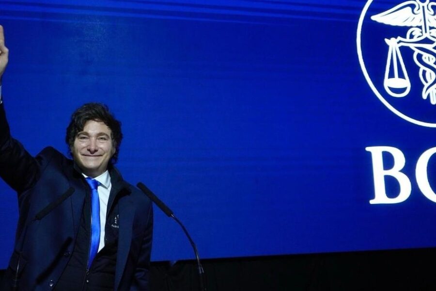 Gobierno admite impacto económico por suba de tasas y prepara nueva operación de deuda en pesos, según Milei y análisis privado