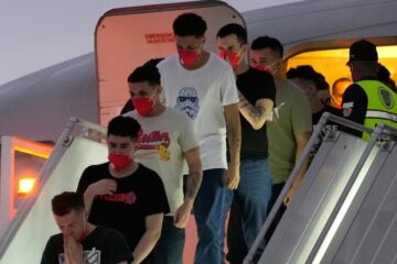 Regresan a Venezuela 319 migrantes deportados desde Estados Unidos en nuevo vuelo humanitario