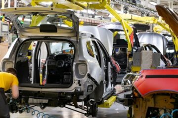 Industria cayó 0,8% en julio, pero se mantiene con una mejora acumulada del 2,9% en los primeros siete meses de 2025