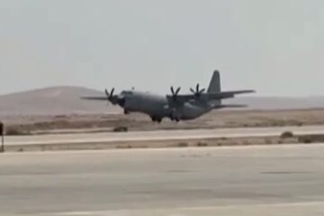 Italia inicia ayuda humanitaria en Gaza mientras el Reino Unido aumenta su financiamiento para la crisis.