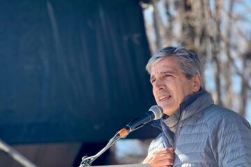 Caputo critica a la oposición por rechazar el veto presidencial: “El Congreso es esencialmente populista”