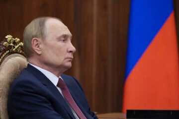 Rusia critica el posible despliegue de fuerzas de la OTAN en Ucrania y denuncia intentos de prolongar el conflicto