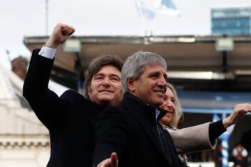 Gobierno estima que perderá USD 1.500 millones en recaudación por baja de retenciones al agro, según informe.