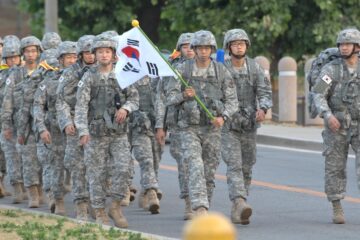 Ejército de Corea del Sur disminuye en un 20% su tamaño en seis años debido a cambios estratégicos y presupuestarios.