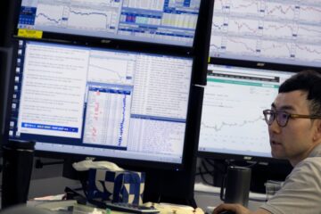 Bolsas de Asia caen tras anuncio de aranceles globales implementados por Donald Trump