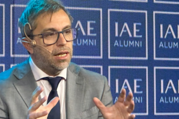 Asesor de Caputo: El BCRA tiene suficientes dólares para mantener la banda cambiaria a pesar de la suba del dólar