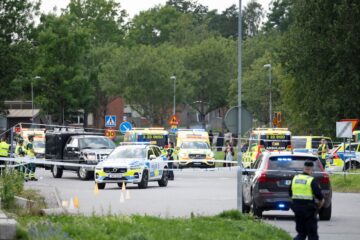Tiroteo cerca de mezquita en Suecia deja un muerto y un herido en trágico incidente.